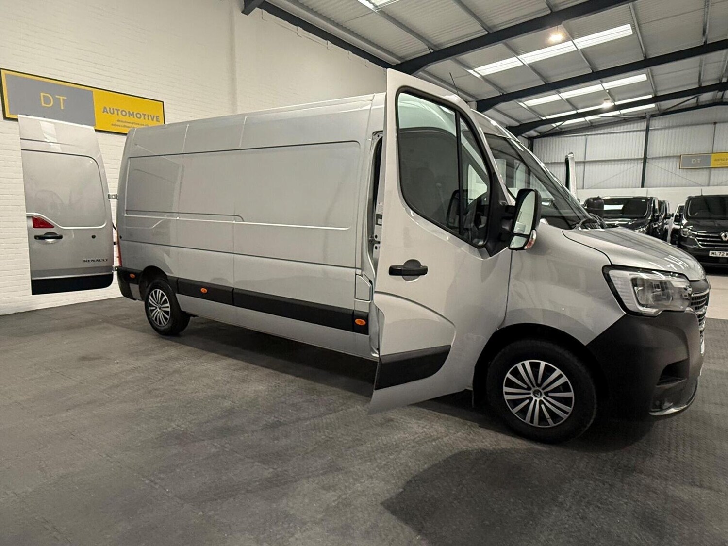 Used Renault Master 2023 for sale - 78102322: Photo 28