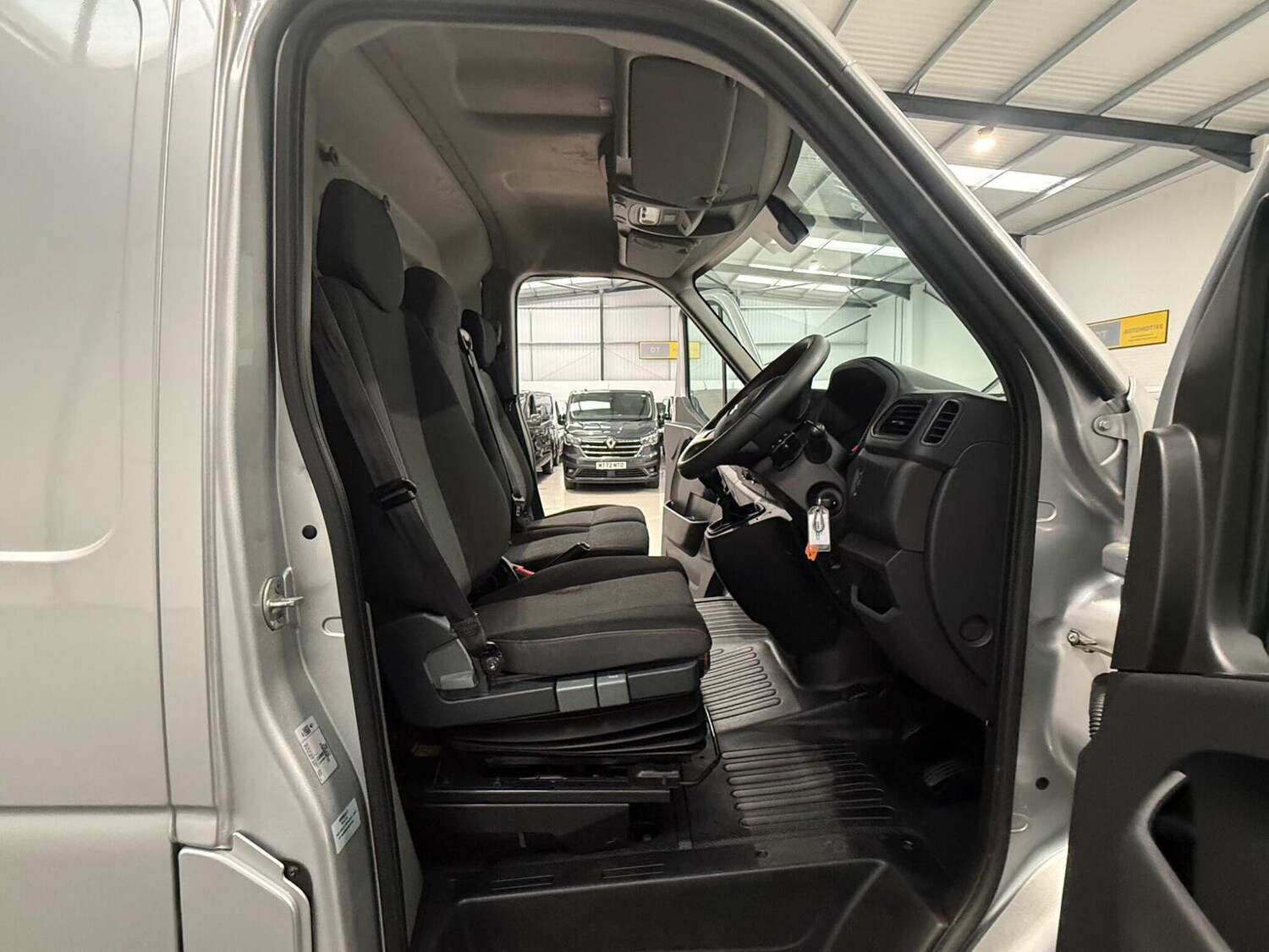 Used Renault Master 2023 for sale - 78102322: Photo 29