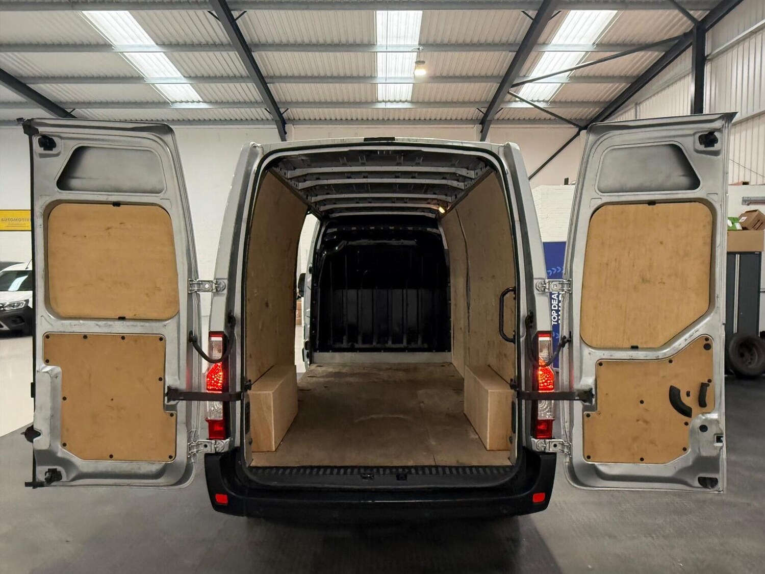 Used Renault Master 2023 for sale - 78102322: Photo 3