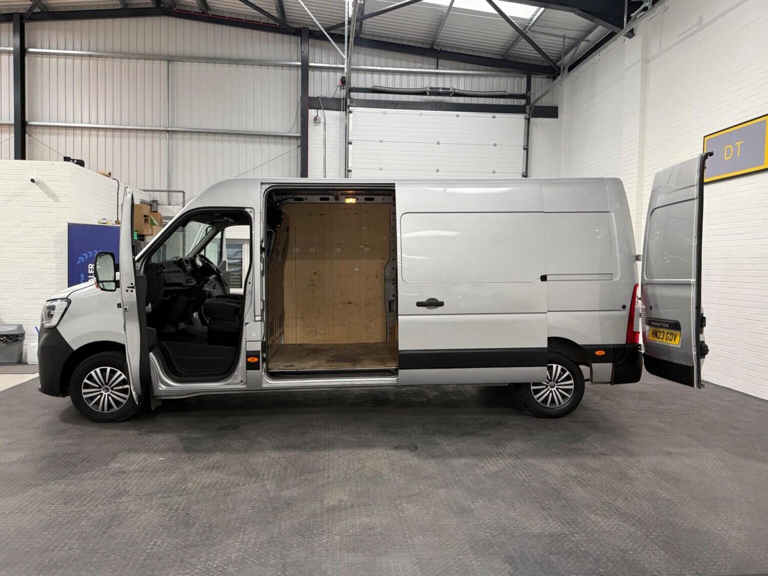 Used Renault Master 2023 for sale - 78102322: Photo 63