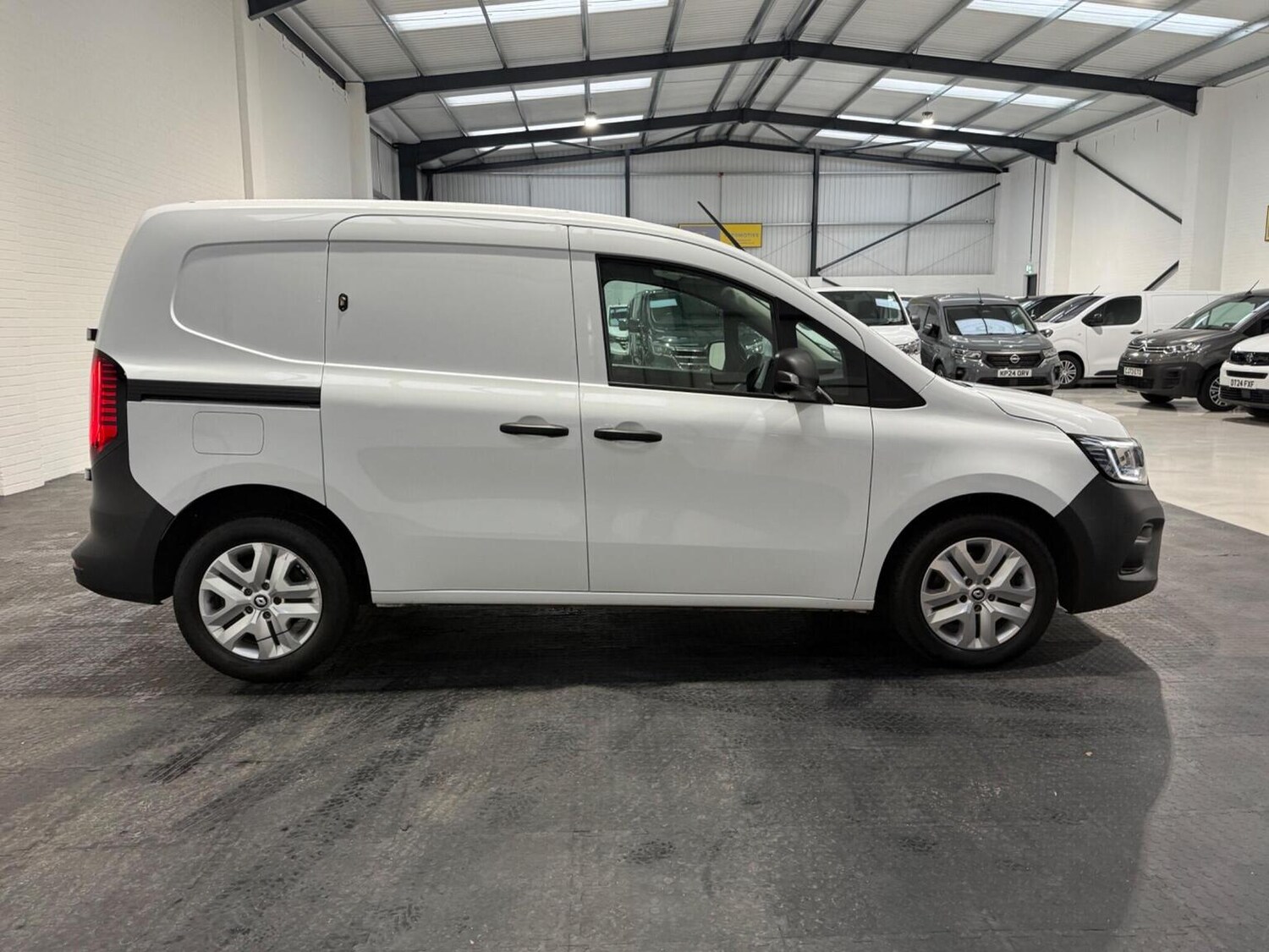 Used Renault Kangoo 2023 for sale - 78102332: Photo 11