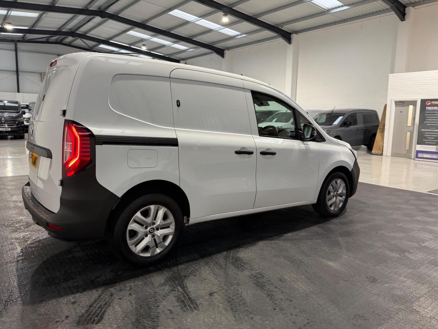 Used Renault Kangoo 2023 for sale - 78102332: Photo 15