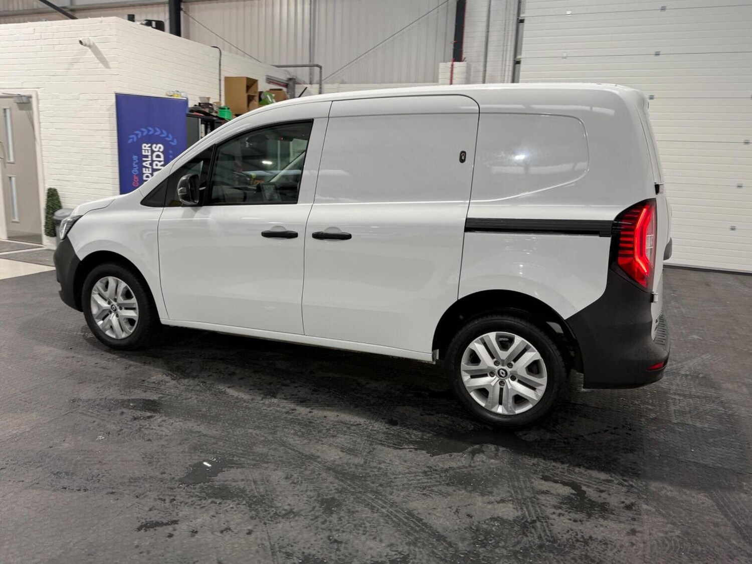 Used Renault Kangoo 2023 for sale - 78102332: Photo 21