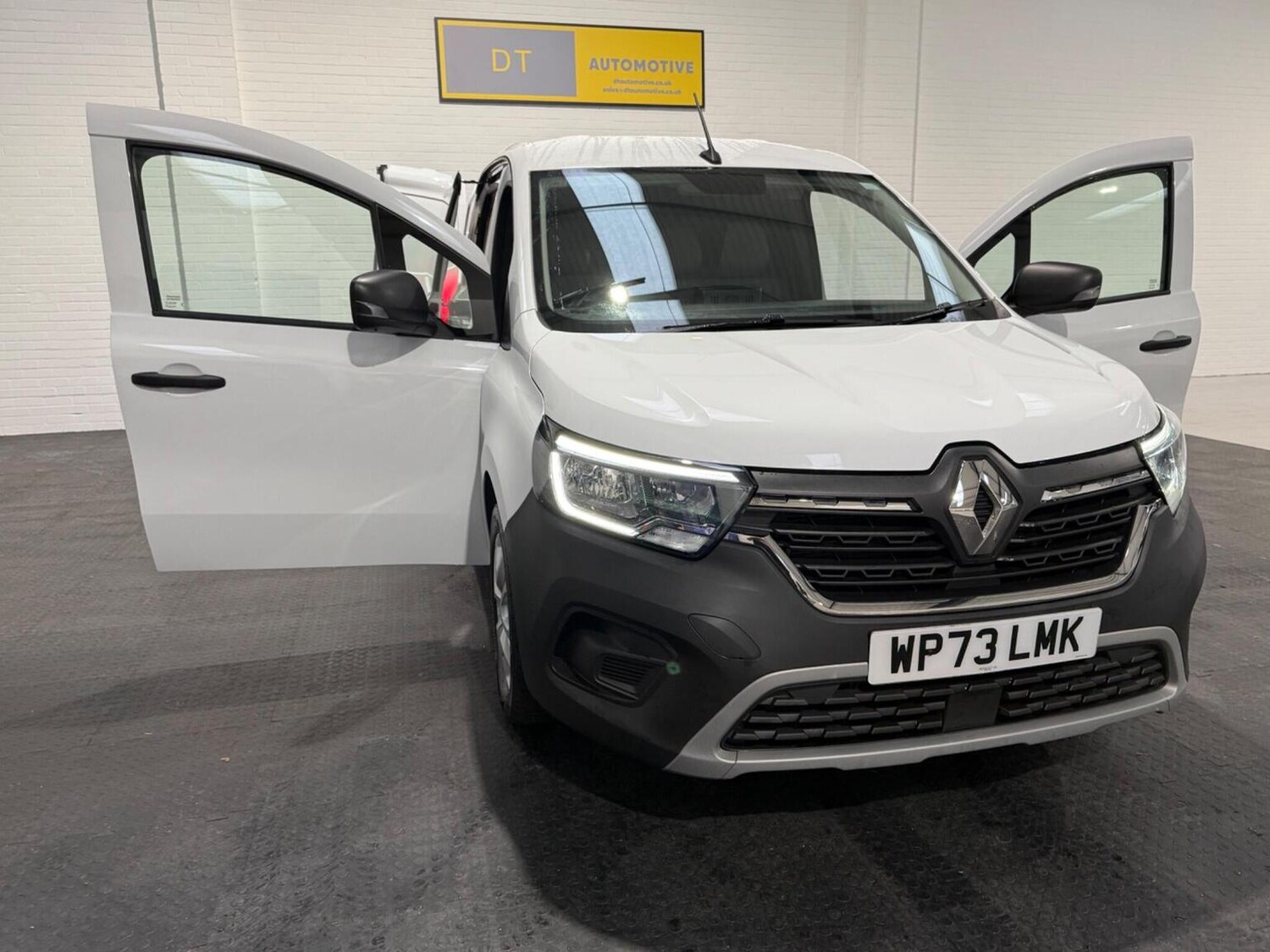 Used Renault Kangoo 2023 for sale - 78102332: Photo 34