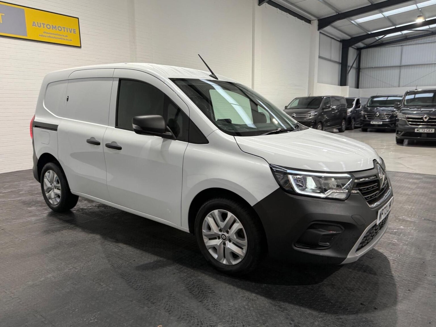 Used Renault Kangoo 2023 for sale - 78102332: Photo 5