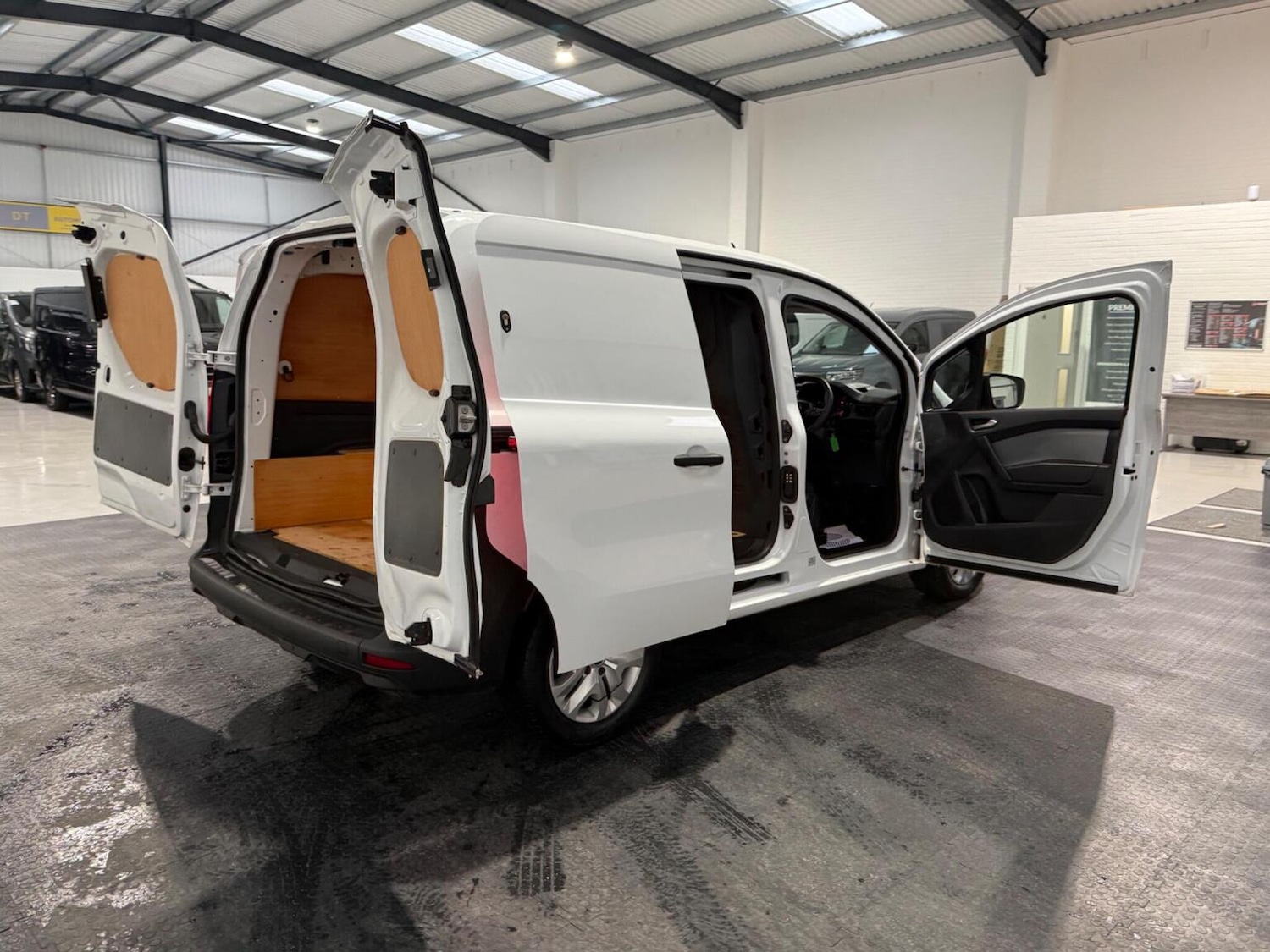 Used Renault Kangoo 2023 for sale - 78102332: Photo 62