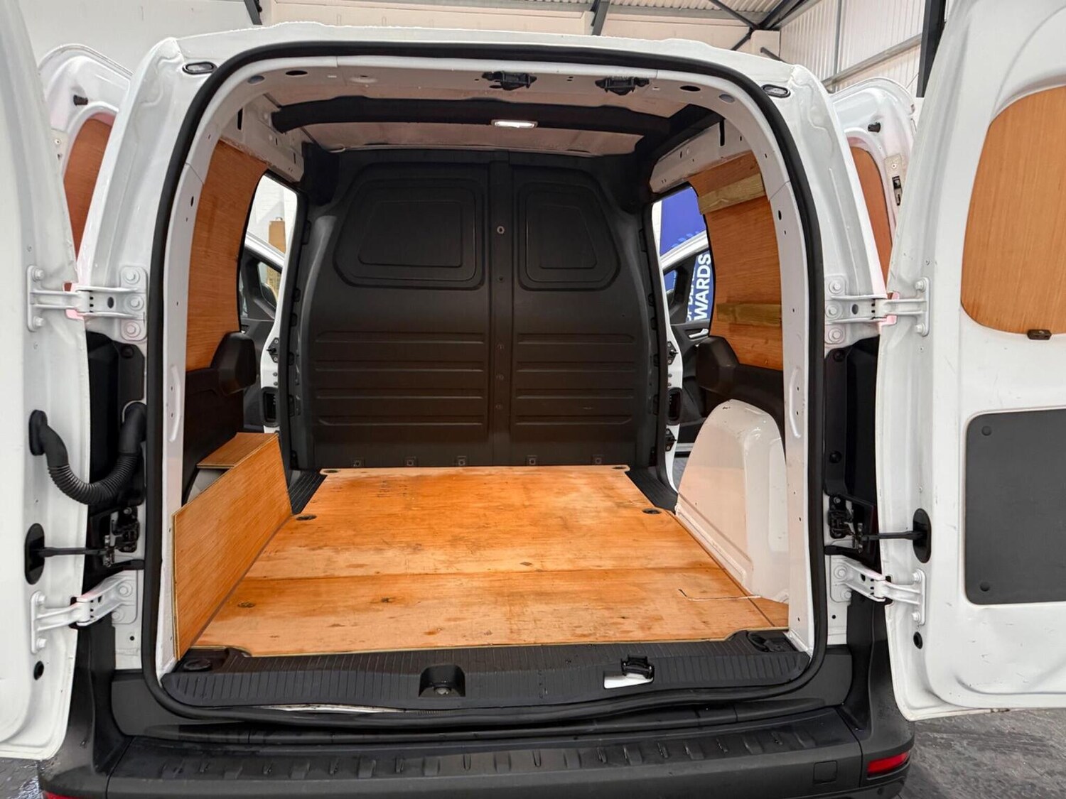 Used Renault Kangoo 2023 for sale - 78102332: Photo 64