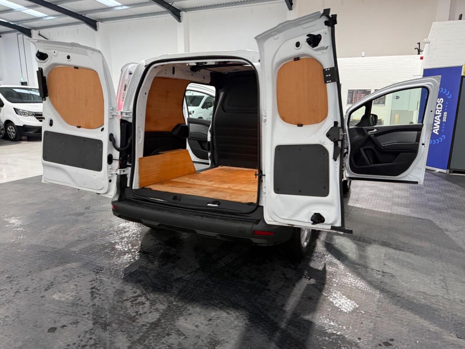 Used Renault Kangoo 2023 for sale - 78102332: Photo 66