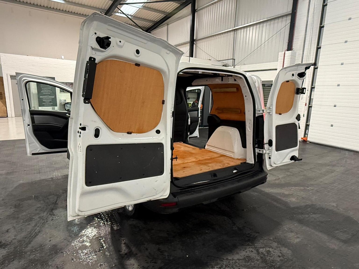 Used Renault Kangoo 2023 for sale - 78102332: Photo 73