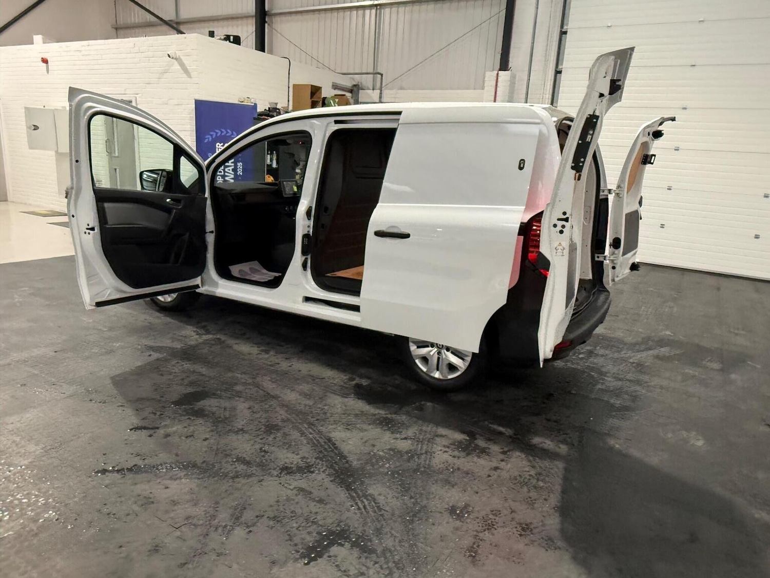 Used Renault Kangoo 2023 for sale - 78102332: Photo 75