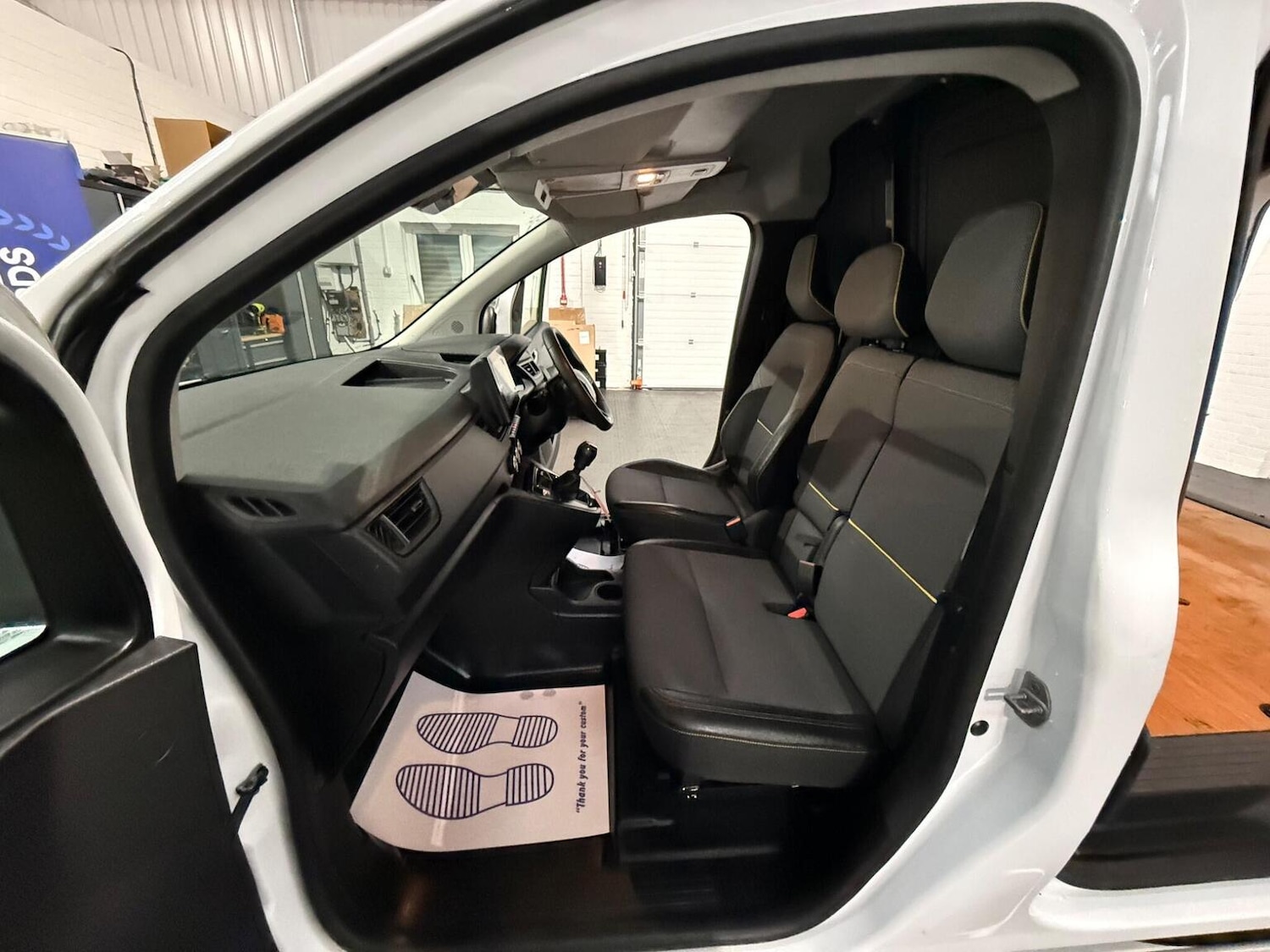 Used Renault Kangoo 2023 for sale - 78102332: Photo 85