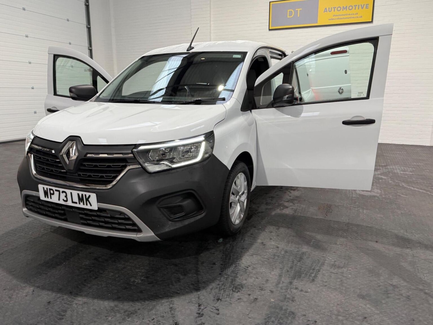 Used Renault Kangoo 2023 for sale - 78102332: Photo 95