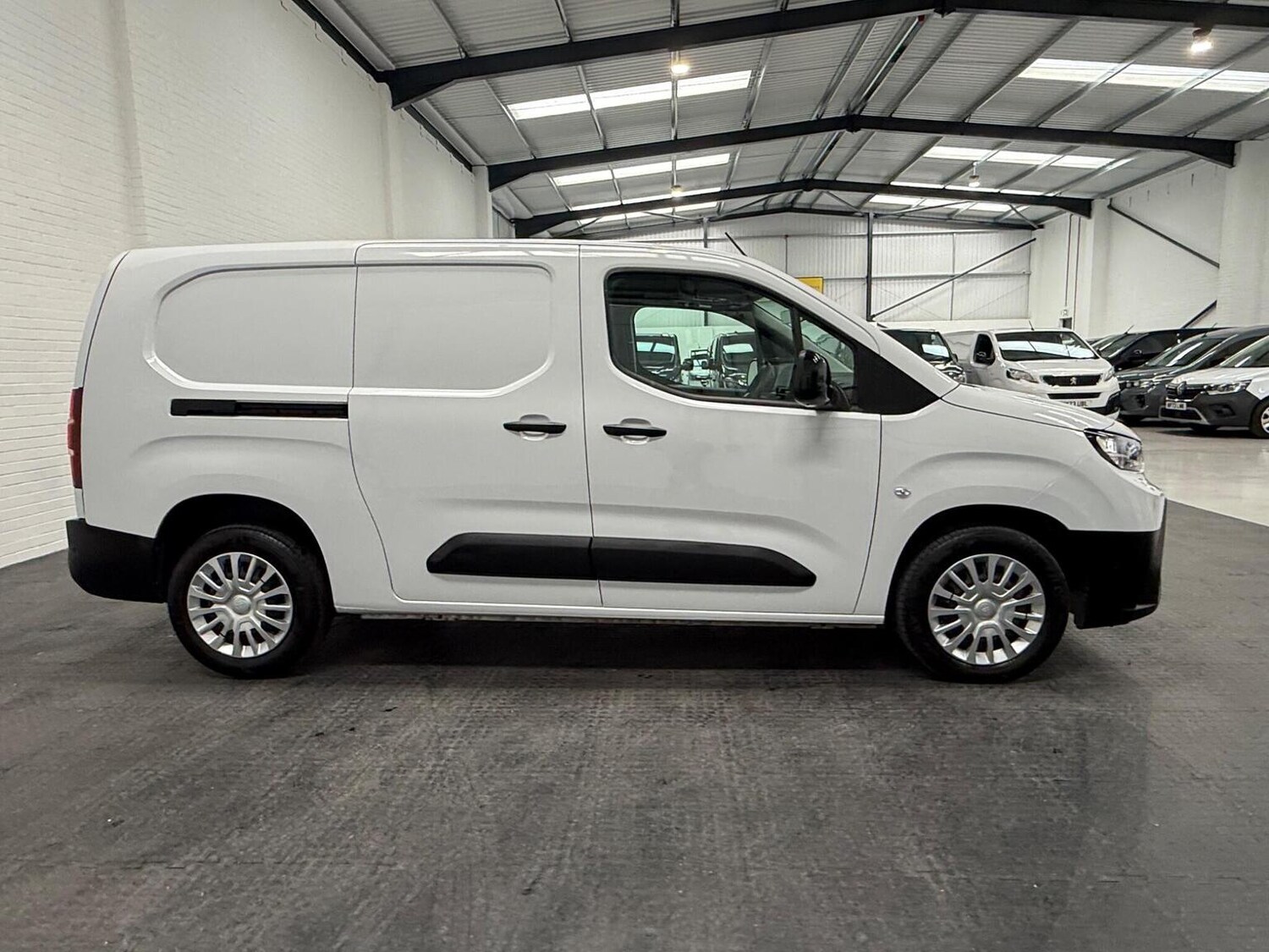 Used Toyota ProAce 2025 for sale - 78102329: Photo 11