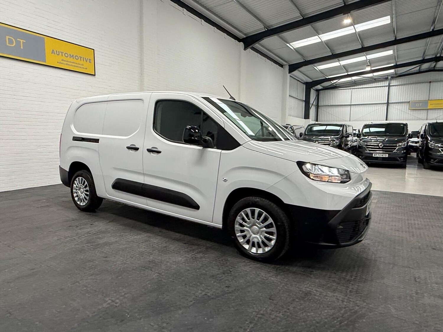 Used Toyota ProAce 2025 for sale - 78102329: Photo 14