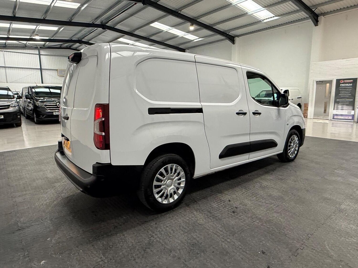Used Toyota ProAce 2025 for sale - 78102329: Photo 15