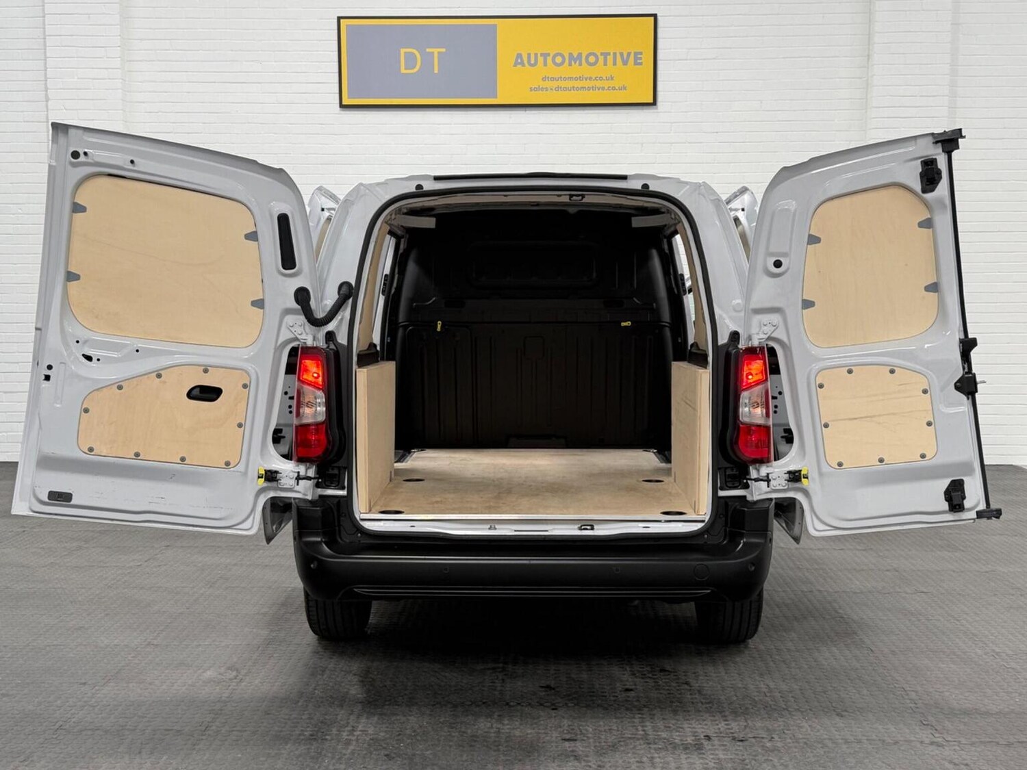 Used Toyota ProAce 2025 for sale - 78102329: Photo 3