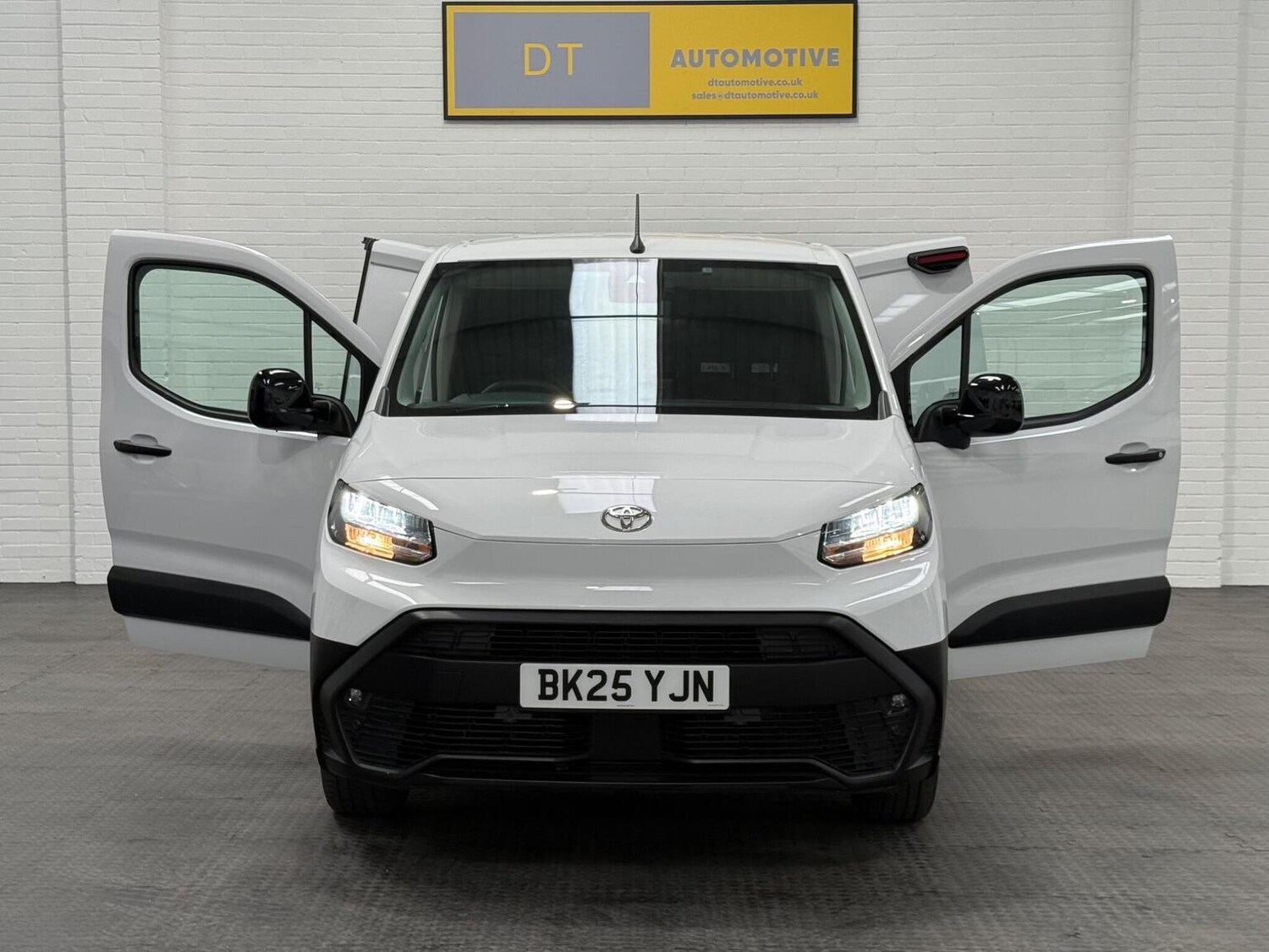 Used Toyota ProAce 2025 for sale - 78102329: Photo 39