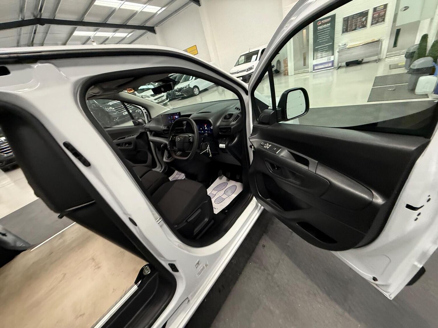 Used Toyota ProAce 2025 for sale - 78102329: Photo 51