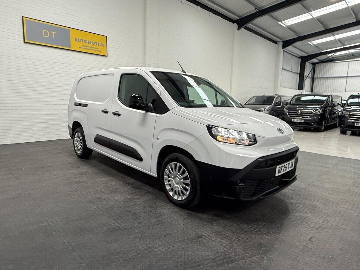 Used Toyota ProAce 2025 for sale - 78102329: Photo 8