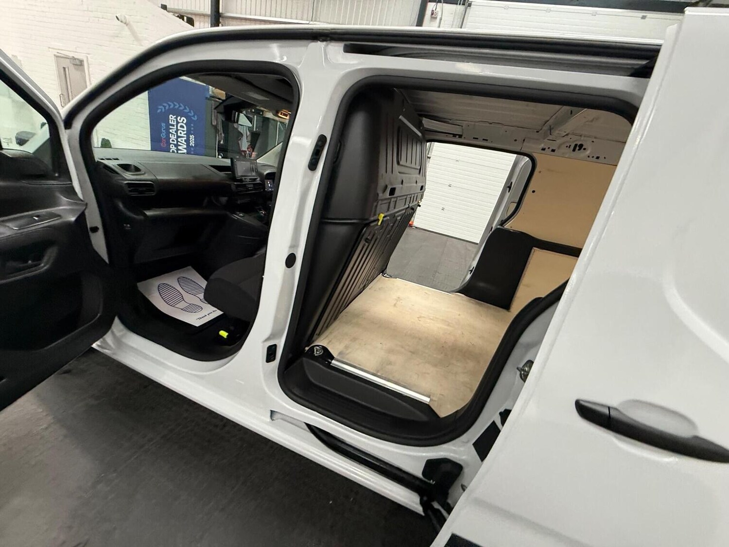 Used Toyota ProAce 2025 for sale - 78102329: Photo 90