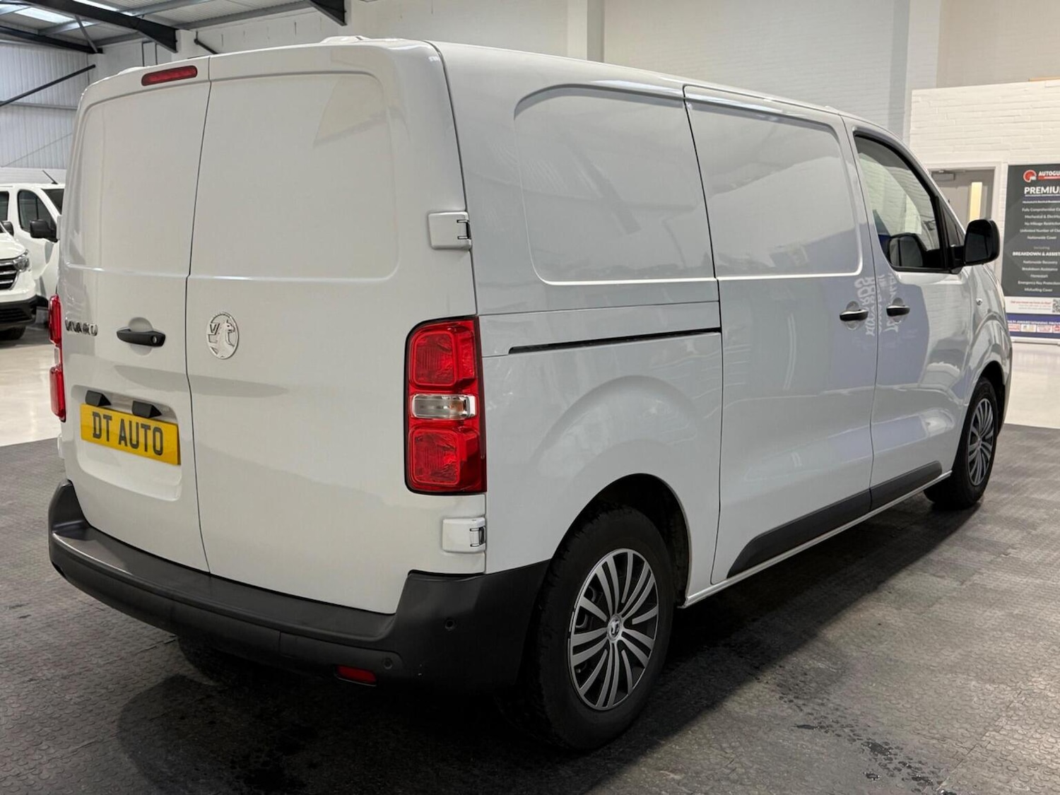 Used Vauxhall Vivaro 2024 for sale - 78102337: Photo 11