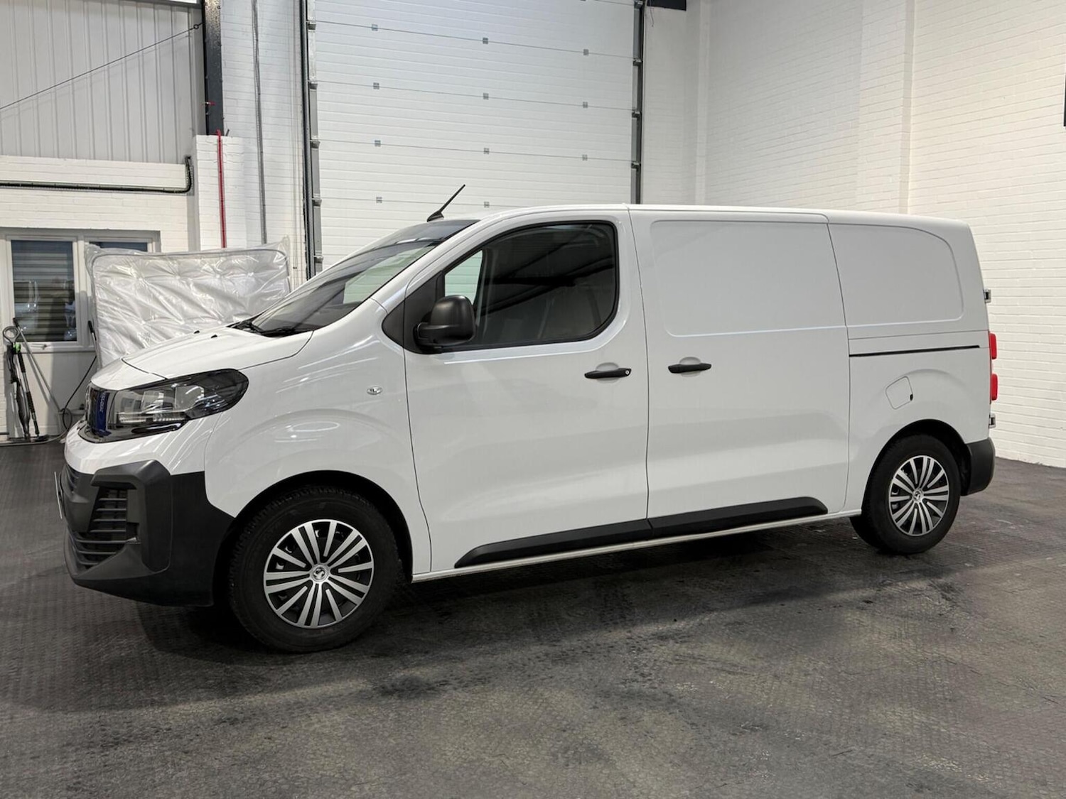 Used Vauxhall Vivaro 2024 for sale - 78102337: Photo 24