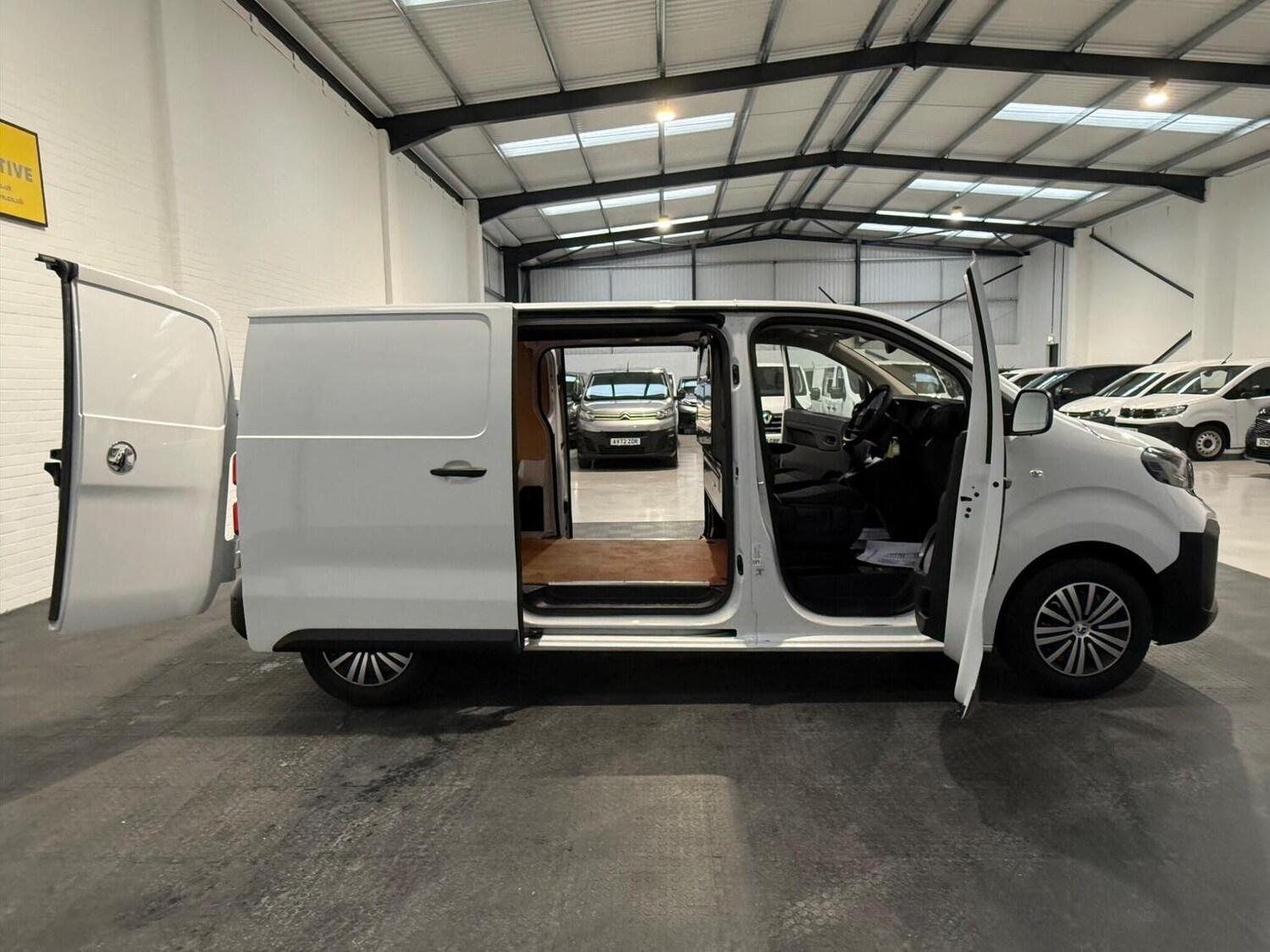 Used Vauxhall Vivaro 2024 for sale - 78102337: Photo 35