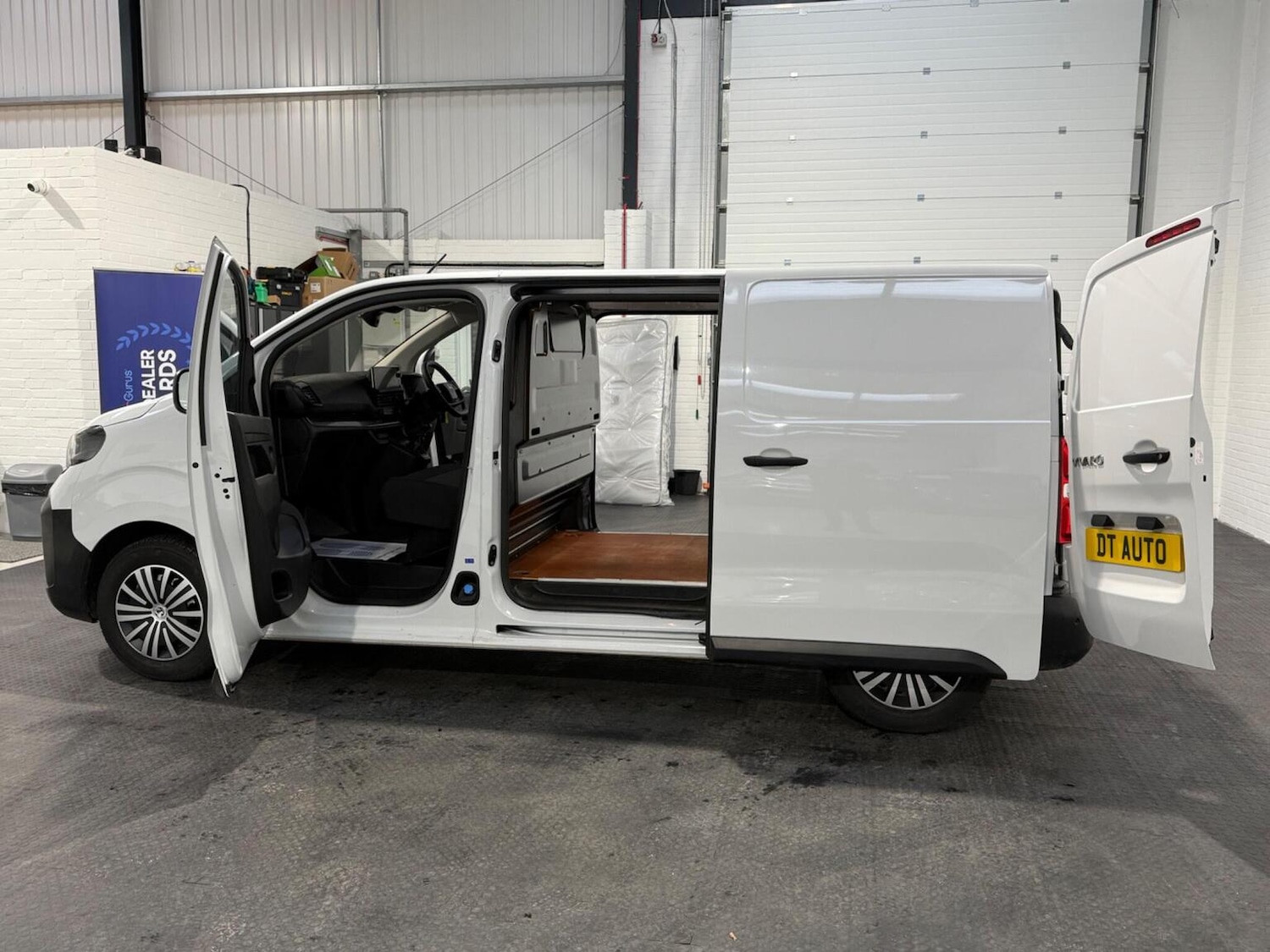 Used Vauxhall Vivaro 2024 for sale - 78102337: Photo 76