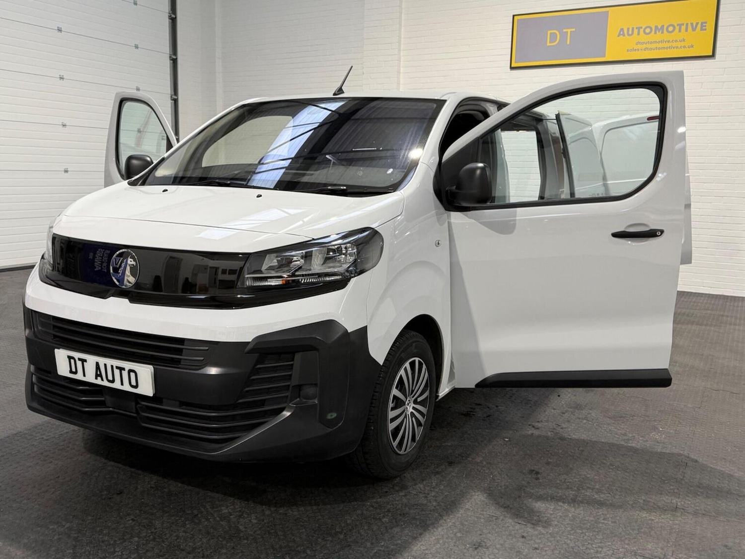 Used Vauxhall Vivaro 2024 for sale - 78102337: Photo 90