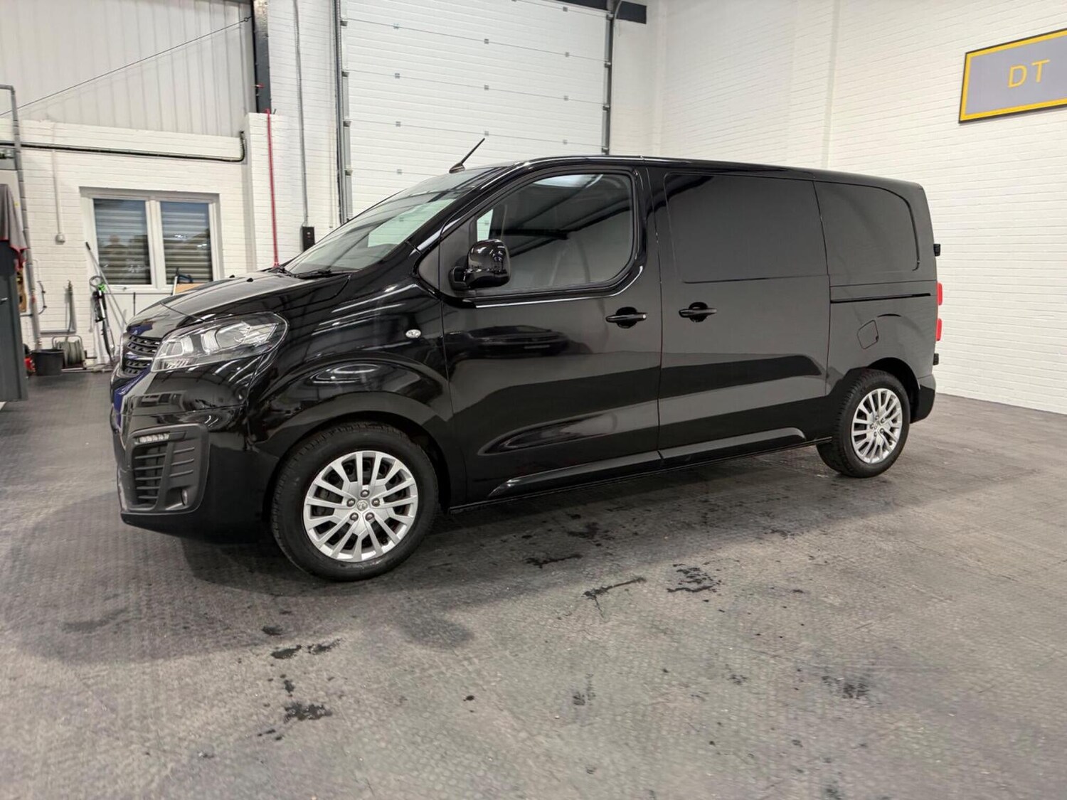 Used Vauxhall Vivaro 2024 for sale - 78102330: Photo 26