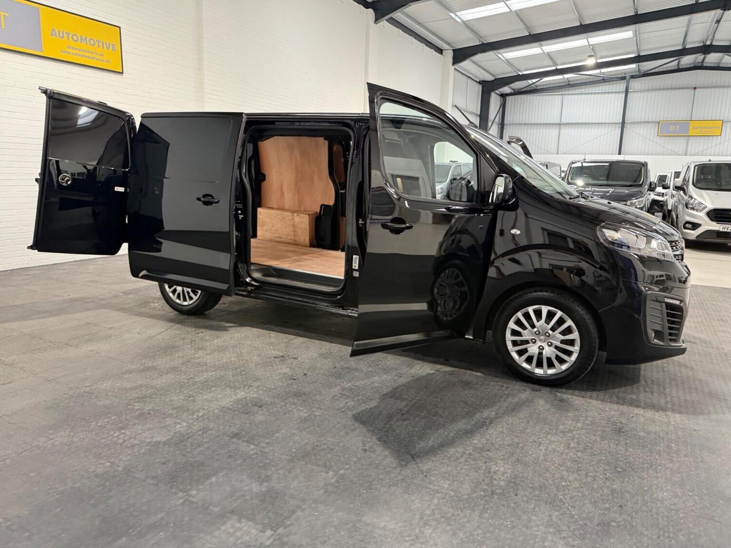 Used Vauxhall Vivaro 2024 for sale - 78102330: Photo 38