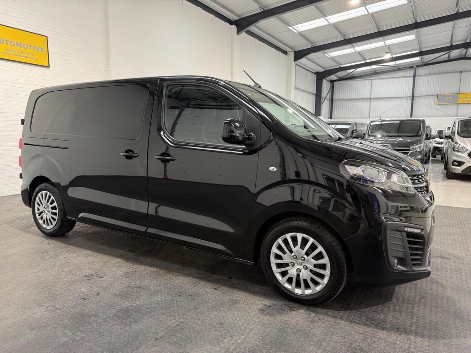 Used Vauxhall Vivaro 2024 for sale - 78102330: Photo 6