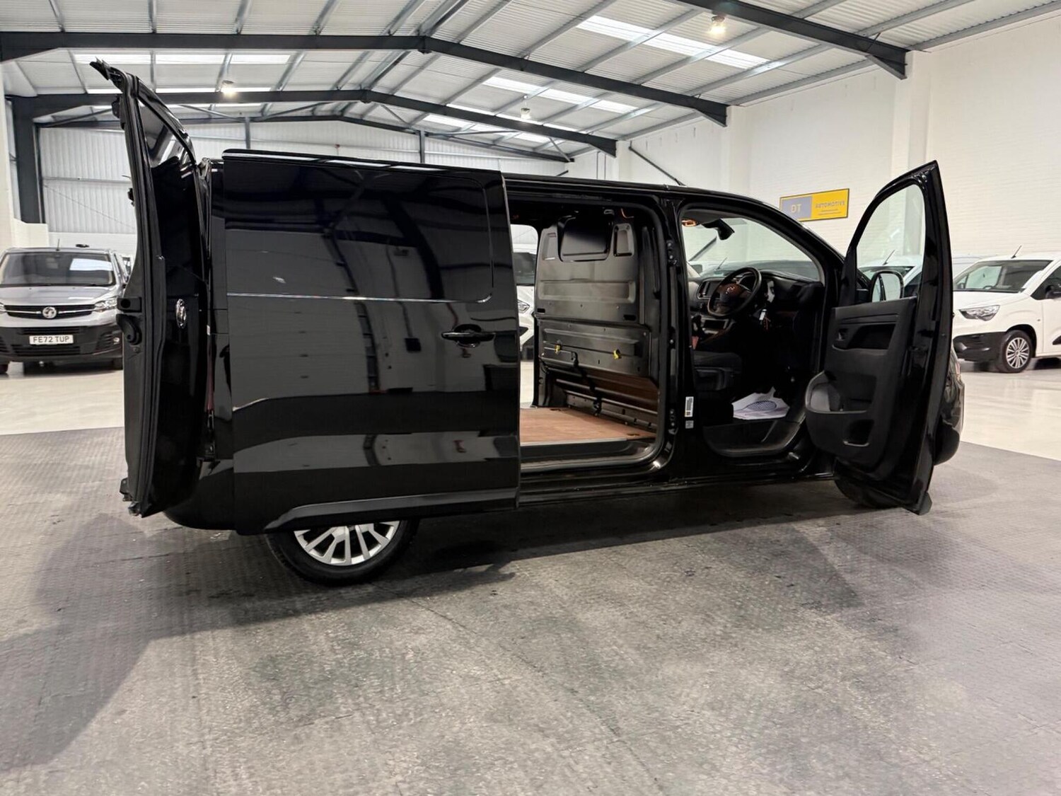 Used Vauxhall Vivaro 2024 for sale - 78102330: Photo 64