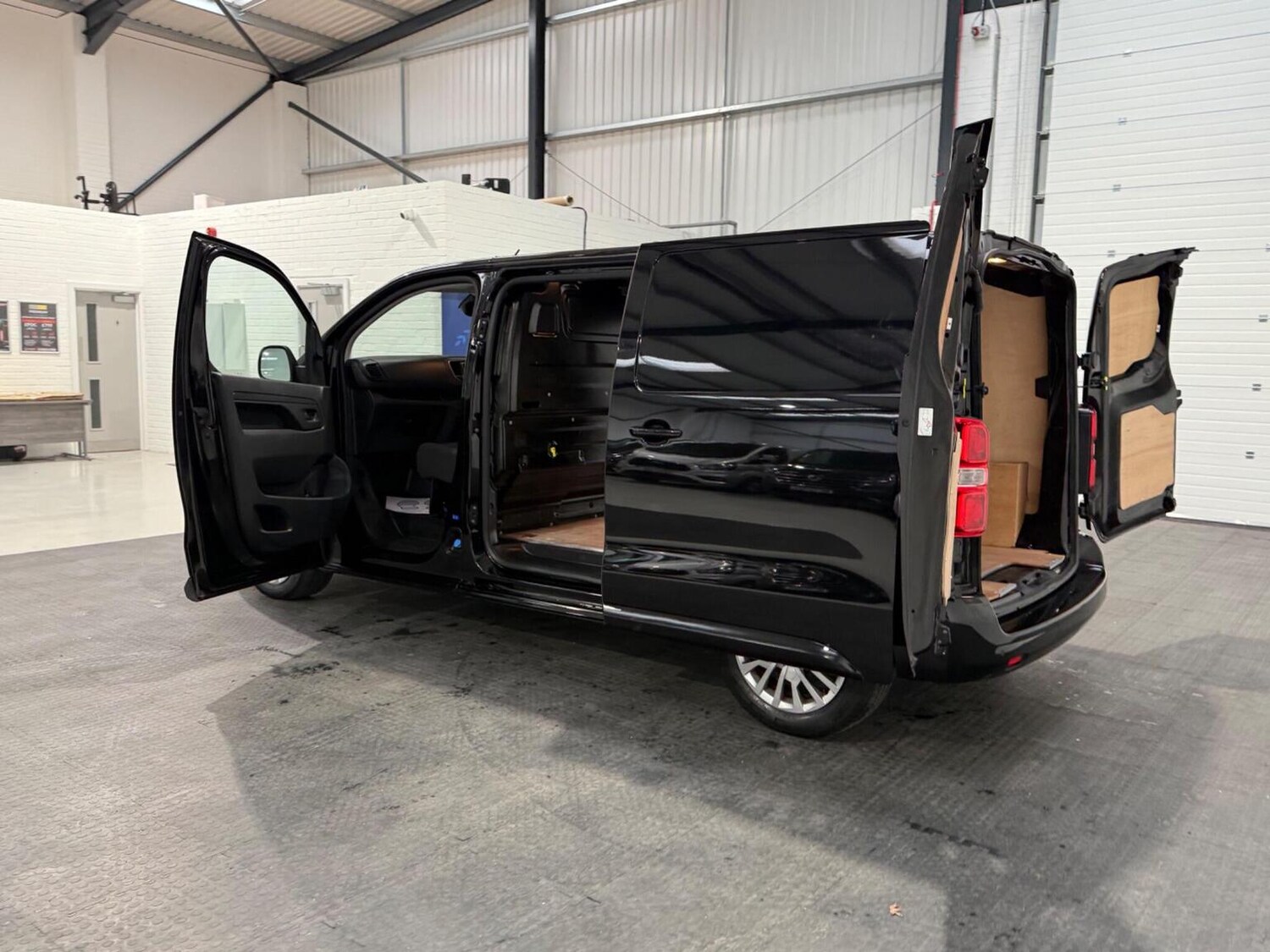 Used Vauxhall Vivaro 2024 for sale - 78102330: Photo 79