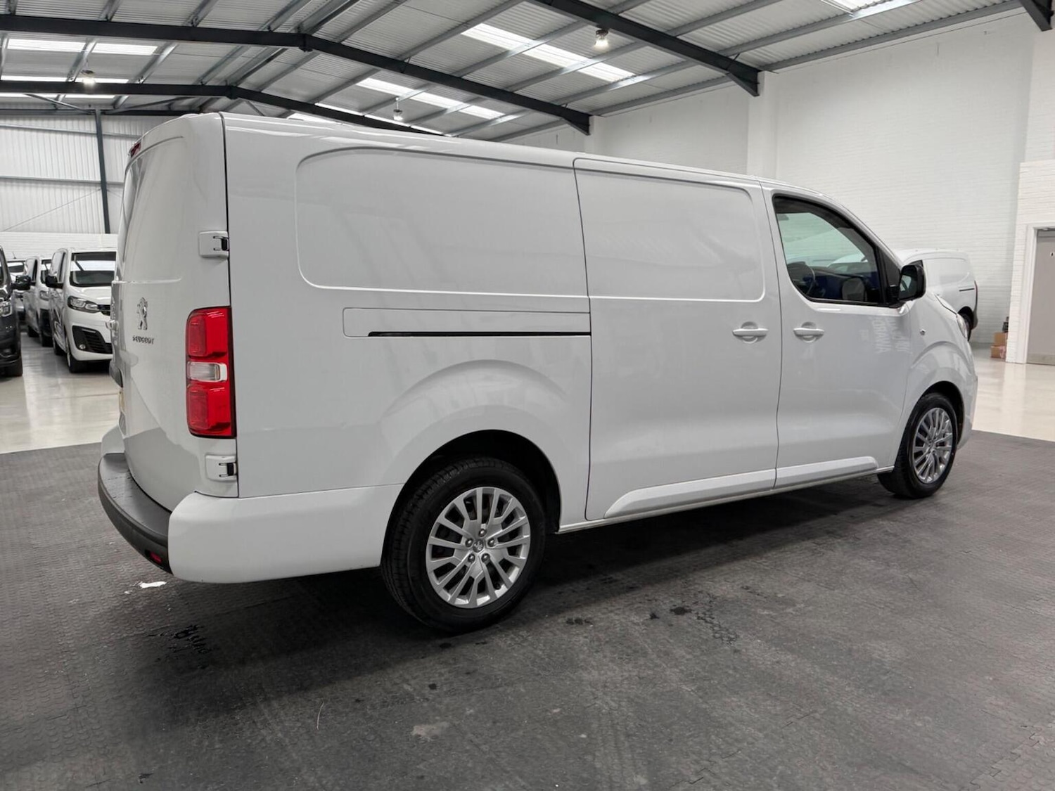 Used Peugeot Expert 2024 for sale - 78102323: Photo 13