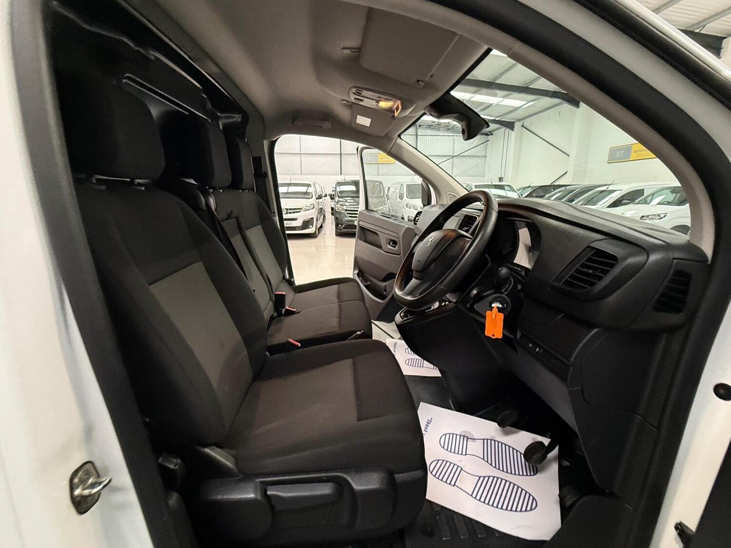 Used Peugeot Expert 2024 for sale - 78102323: Photo 44