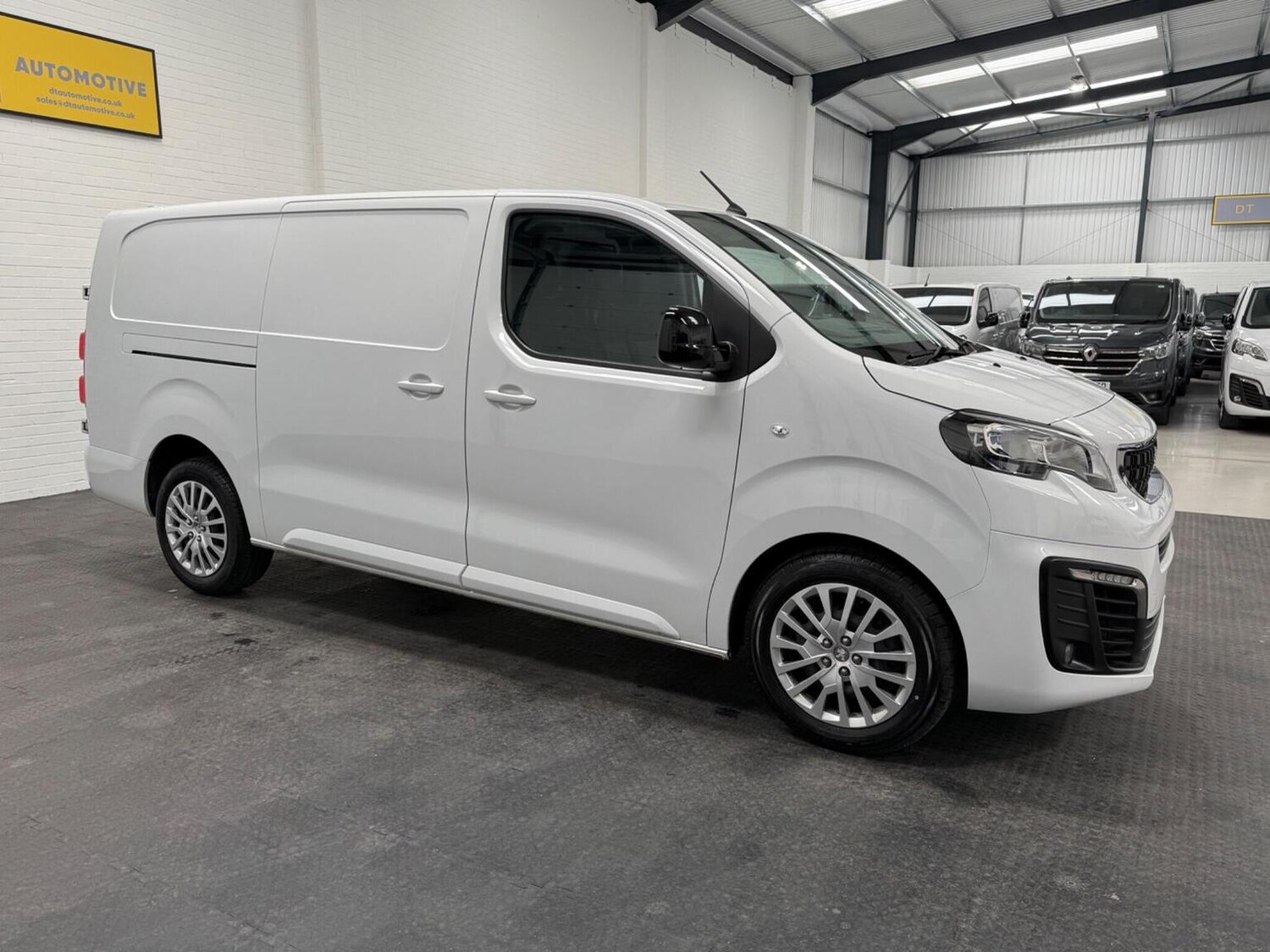 Used Peugeot Expert 2024 for sale - 78102323: Photo 6