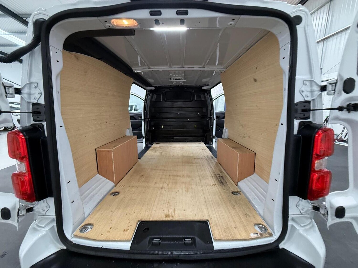 Used Peugeot Expert 2024 for sale - 78102323: Photo 66