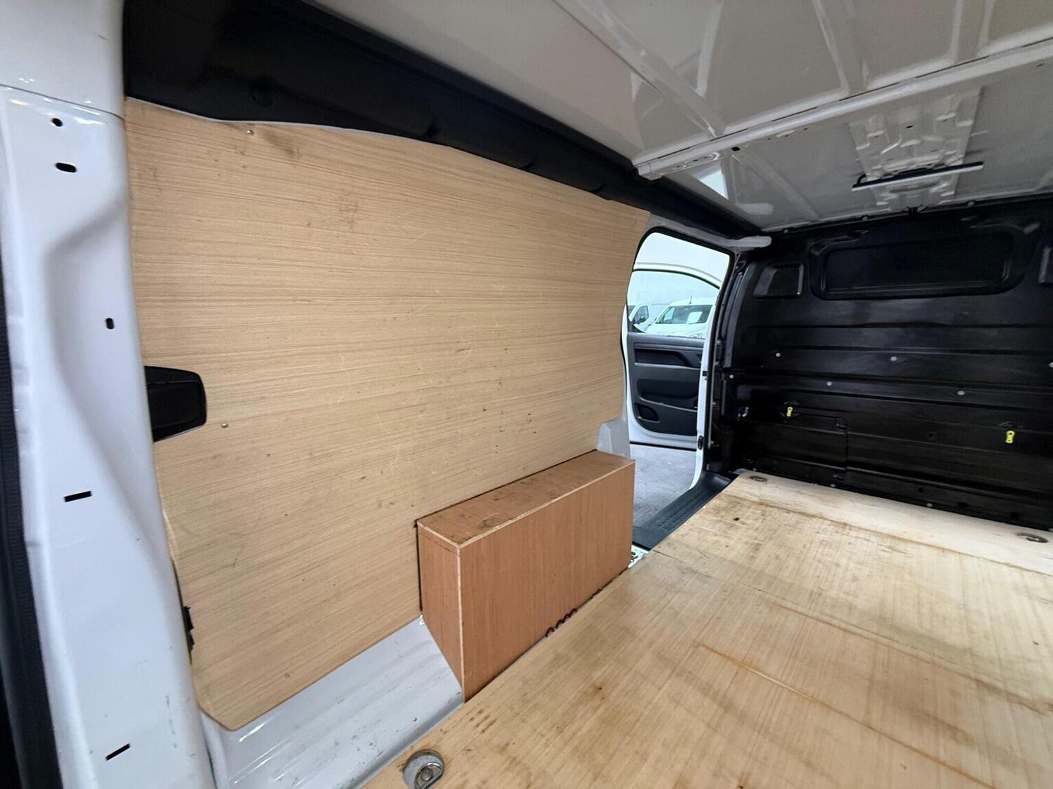 Used Peugeot Expert 2024 for sale - 78102323: Photo 69