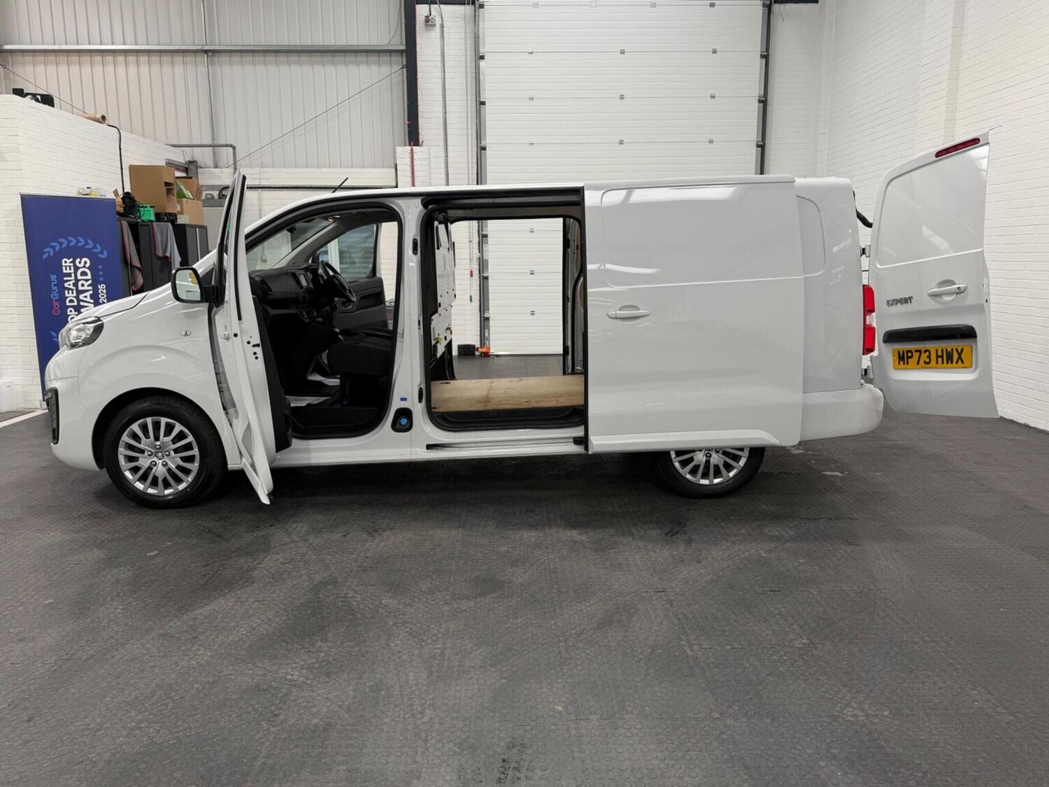 Used Peugeot Expert 2024 for sale - 78102323: Photo 81