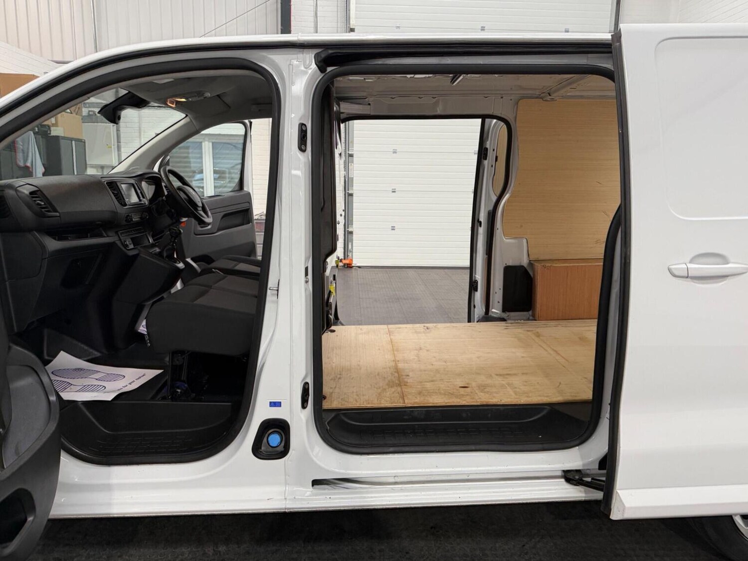 Used Peugeot Expert 2024 for sale - 78102323: Photo 84