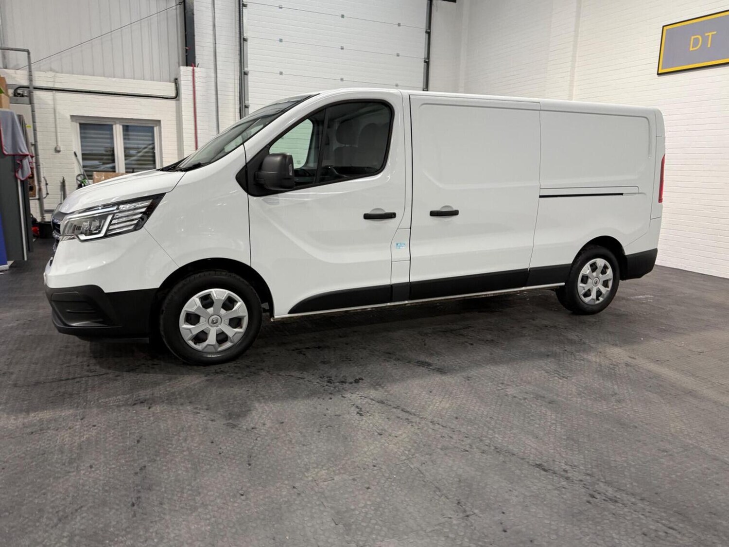 Used Renault Trafic 2024 for sale - 78102339: Photo 26