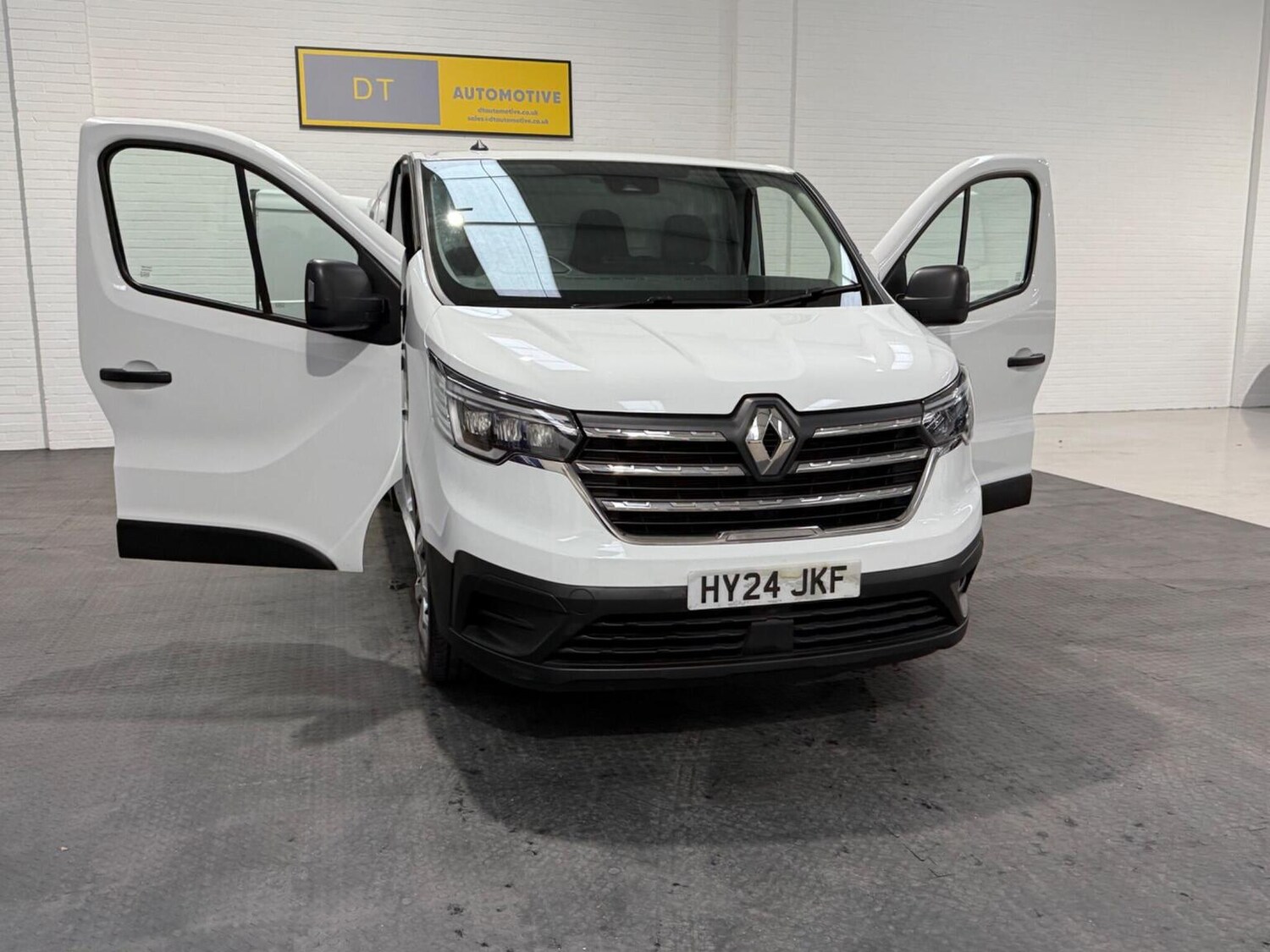 Used Renault Trafic 2024 for sale - 78102339: Photo 34