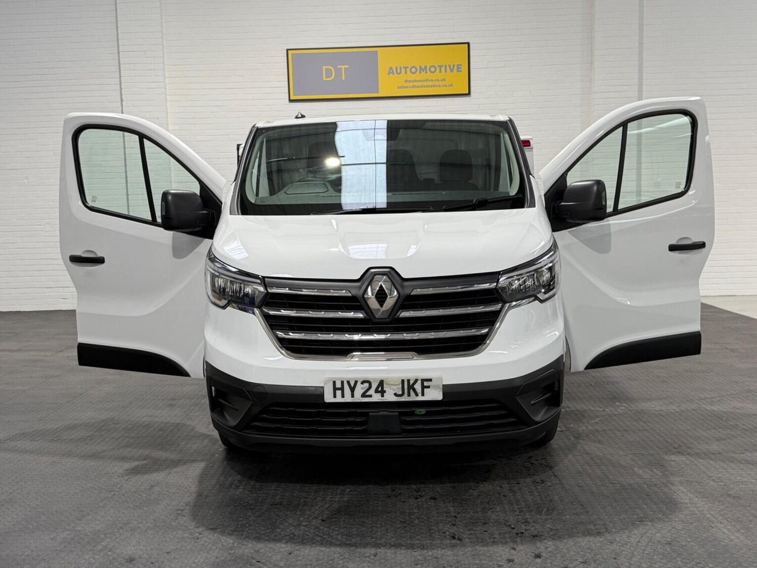 Used Renault Trafic 2024 for sale - 78102339: Photo 35