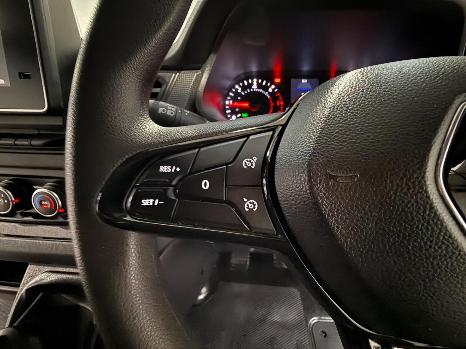 Used Renault Trafic 2024 for sale - 78102339: Photo 48