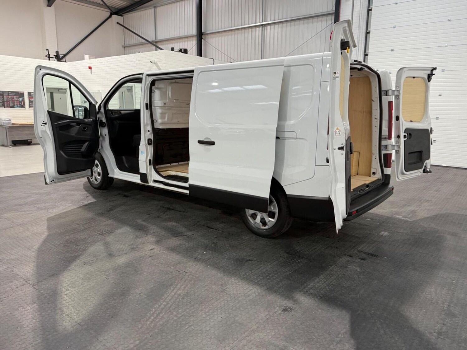 Used Renault Trafic 2024 for sale - 78102339: Photo 75