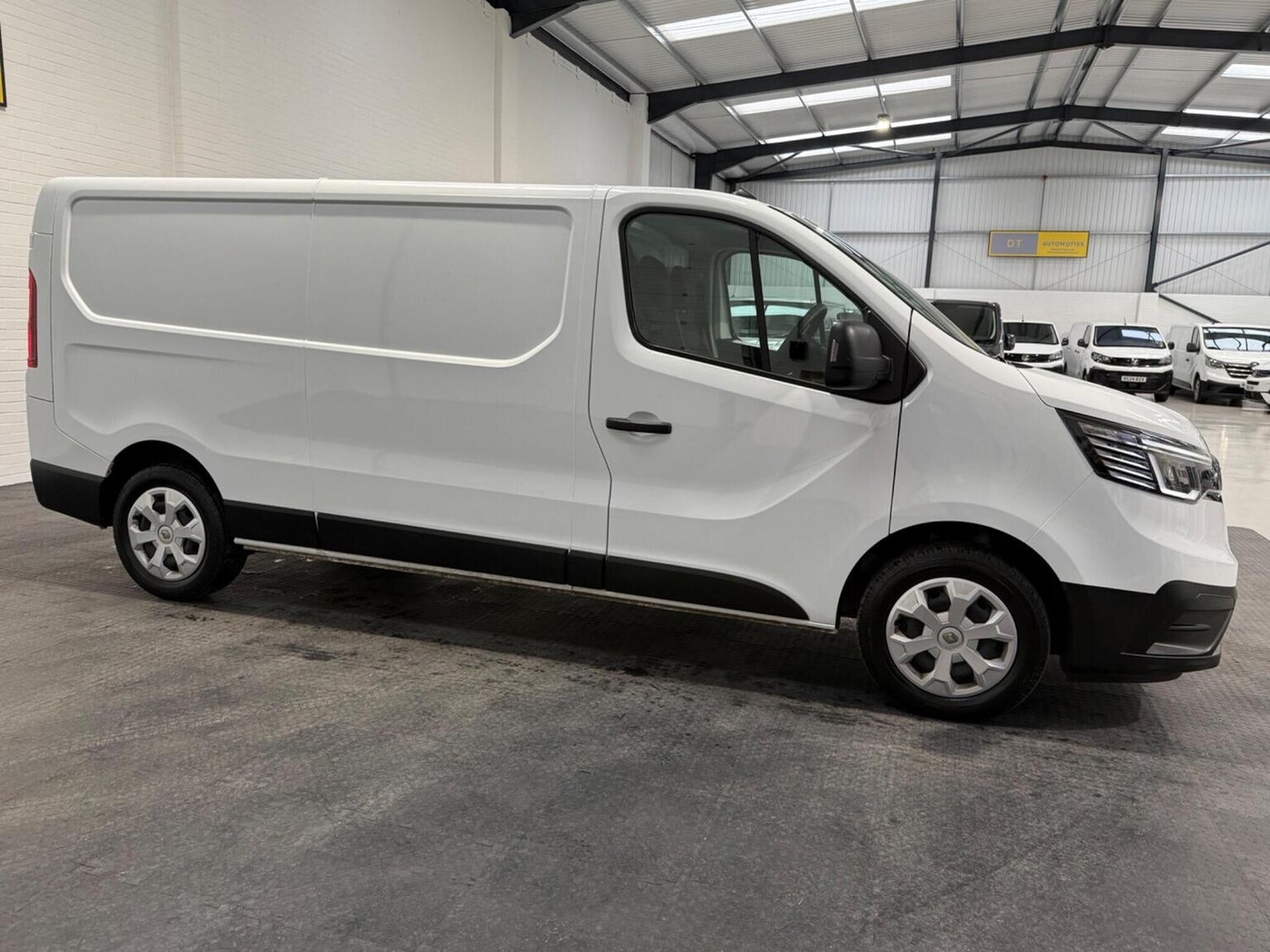 Used Renault Trafic 2024 for sale - 78102339: Photo 8