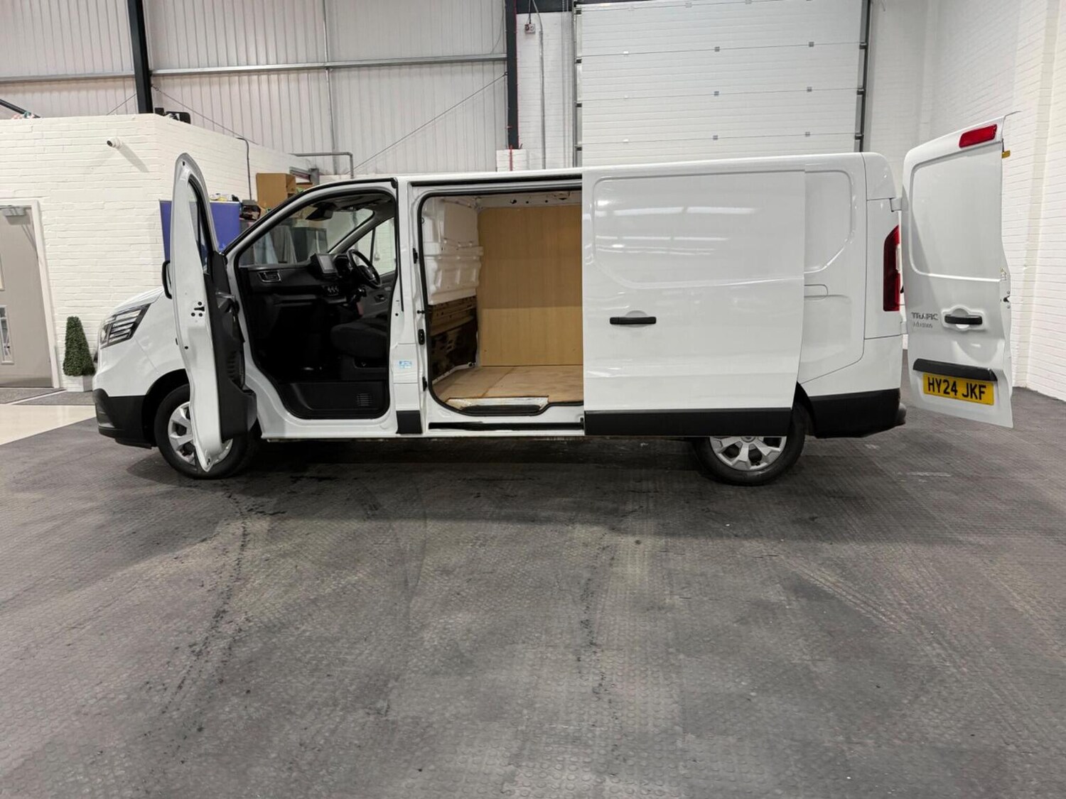 Used Renault Trafic 2024 for sale - 78102339: Photo 80