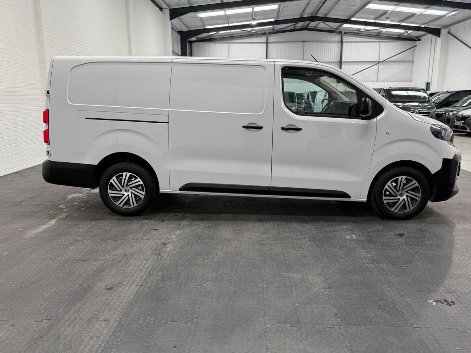 Used Vauxhall Vivaro 2024 for sale - 78102348: Photo 10