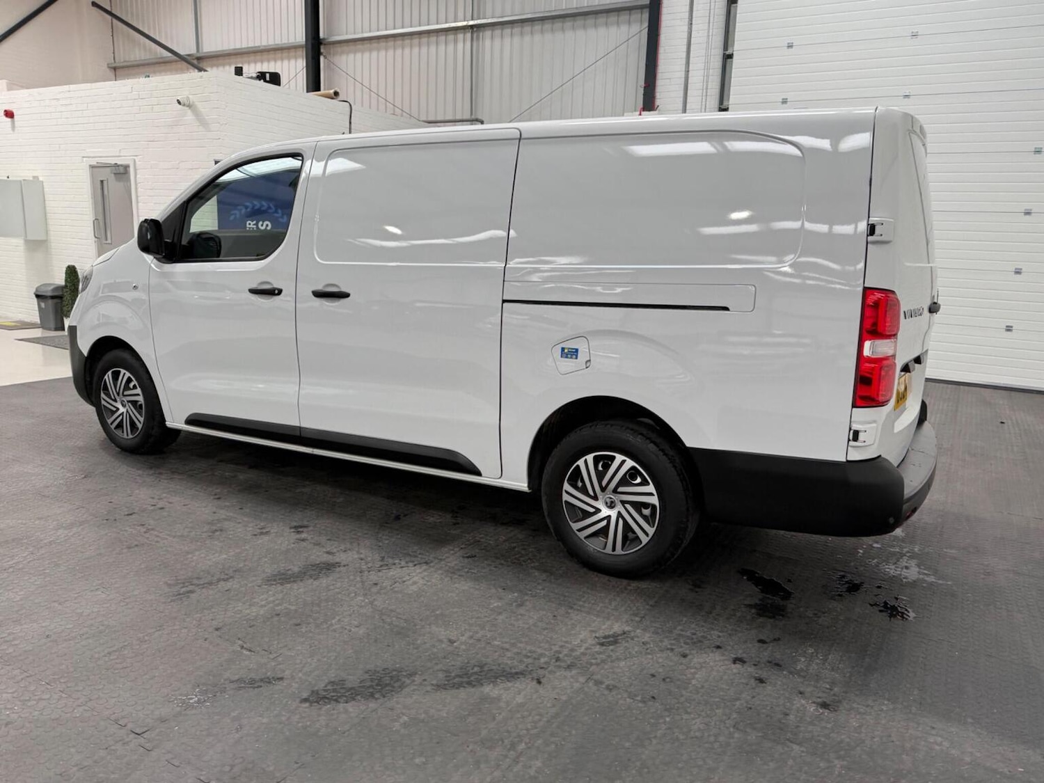 Used Vauxhall Vivaro 2024 for sale - 78102348: Photo 21